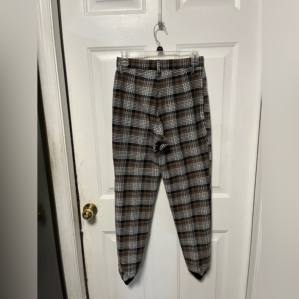 Vintage Jean Wyler Classic Plaid women’s stirrup Pants in Brown and Black - Picture 3 of 4